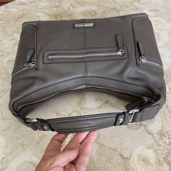 Etienne Aigner Grey Leather Shoulder Bag - Picture 9 of 13